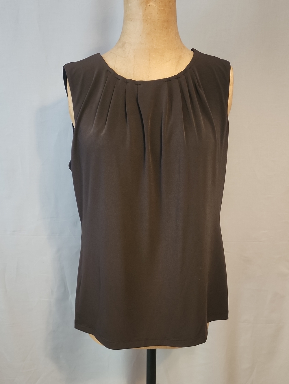 Classic Brown Pleated Neck Sleeveless Camisole
